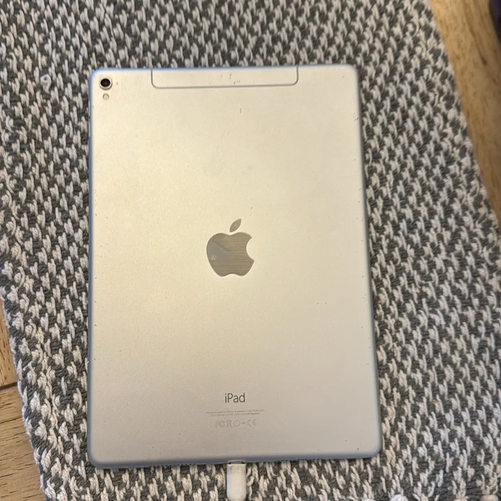 iPad Pro 9.7